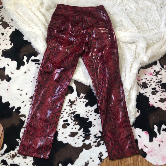 PrettyLittleThing Python Pants - Picture 4 of 4